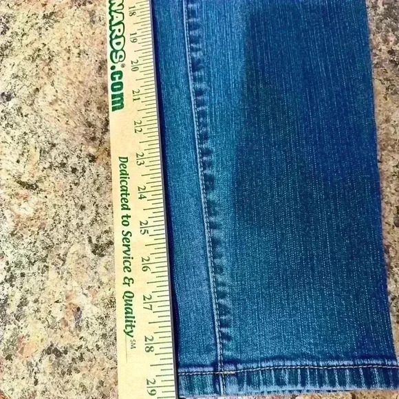 Torrid Premium Mid Rise Curvy Skinny Jeans Womens Size 16R Blue. Preowned EUC - Picture 10 of 14
